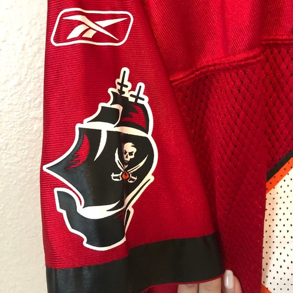 Buccaneer's Michael Clayton Jersey - Picture 4 of 4